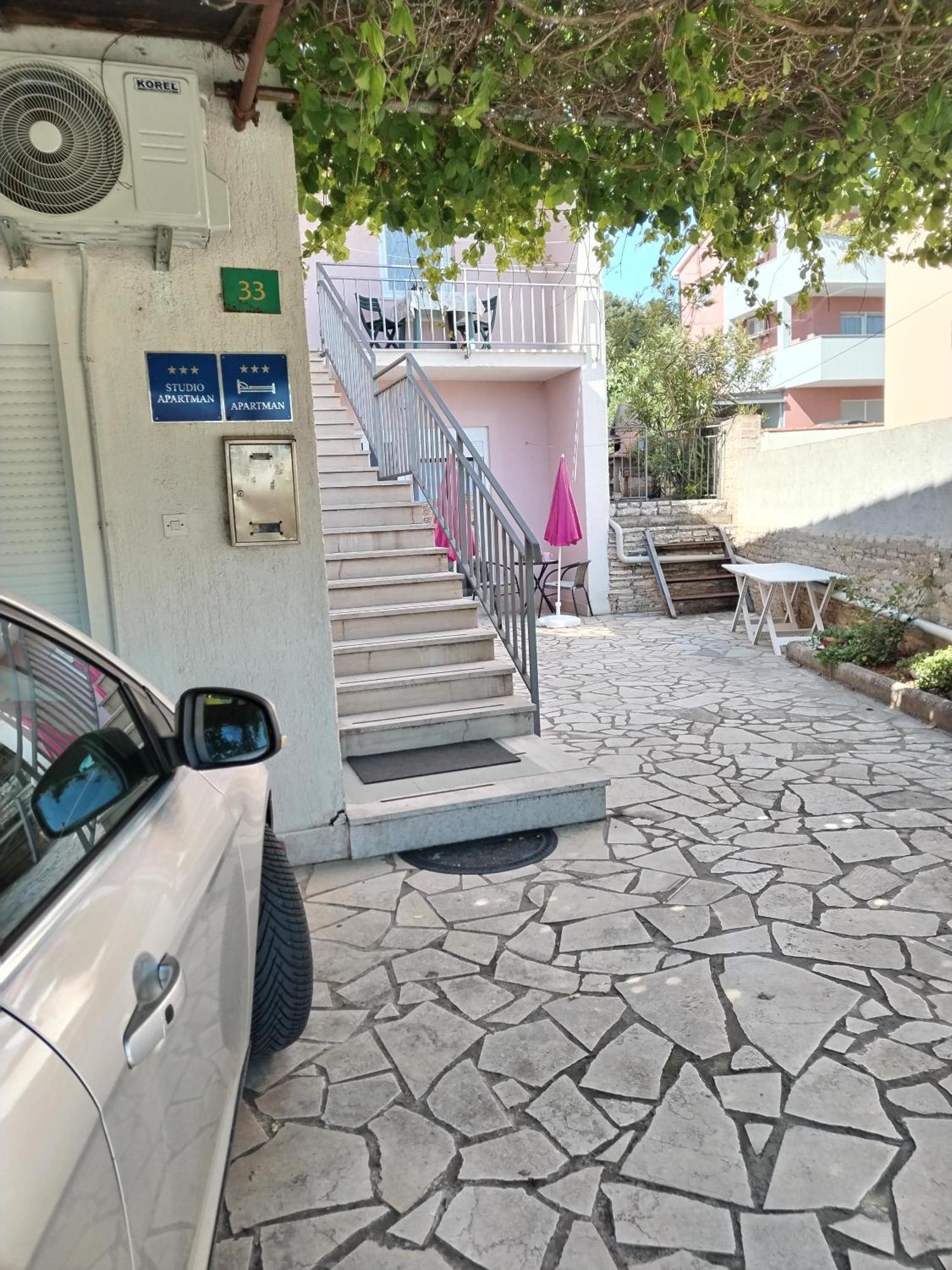Apartments Mirijana Pula Cameră foto
